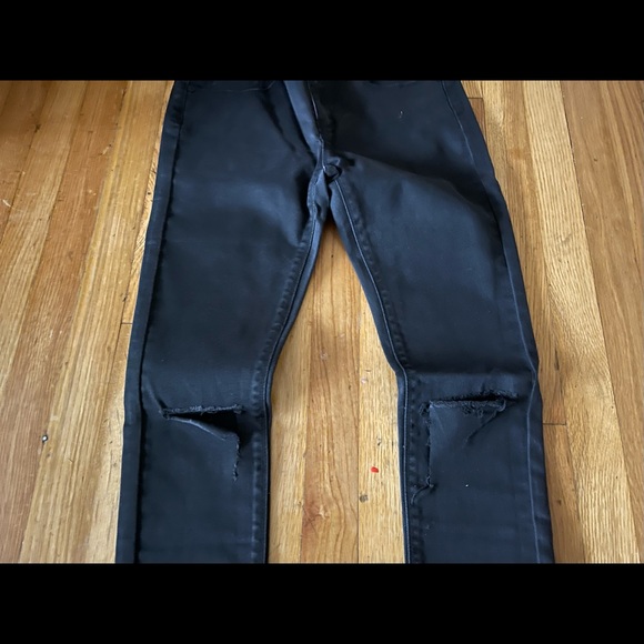 Unif Ripped Knees Skinny Jeans - Picture 3 of 6
